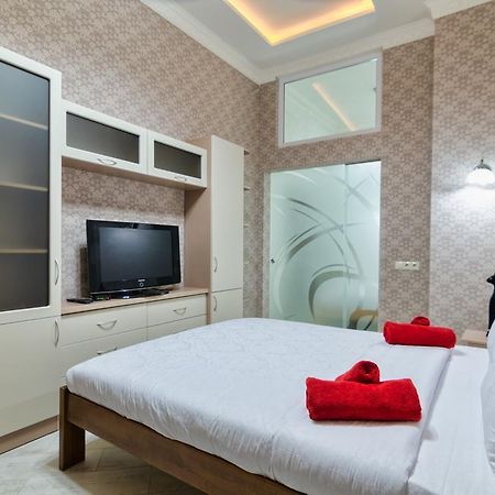 Alfa Apartments Krakivska 17 Lviv Exteriör bild